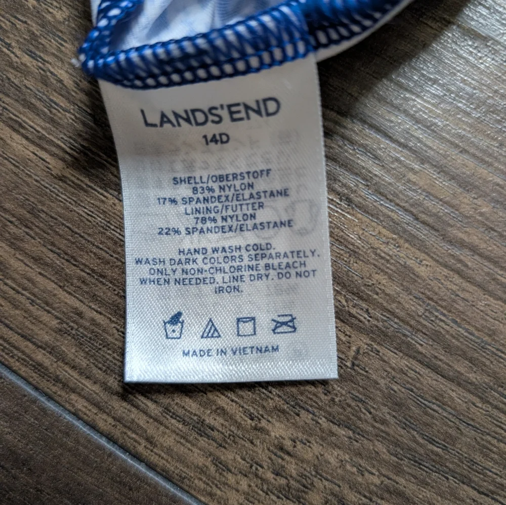 Lands' End Blue Paisley Swim Top‎ Size 14D